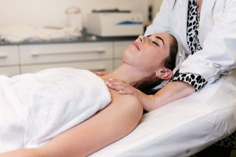 Body Skin Fatigue Therapy Overview With Skin Hydration and Rejuvenation Information