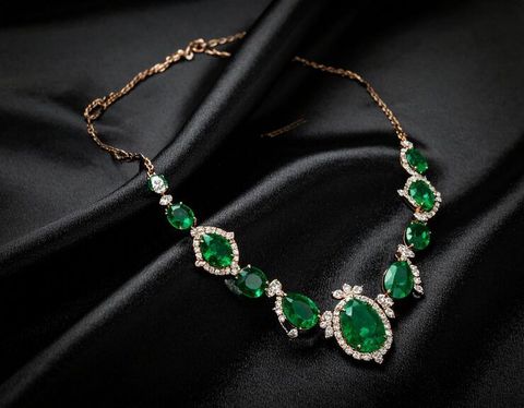Diamond Tennis Bracelets Basics With Diamond Characteristics and Style Insights