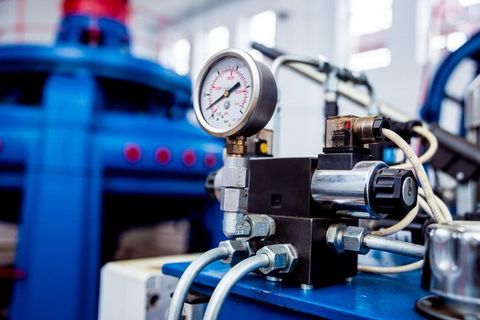 Battery Management Systems Guide With Energy Storage and Battery Technology Insights