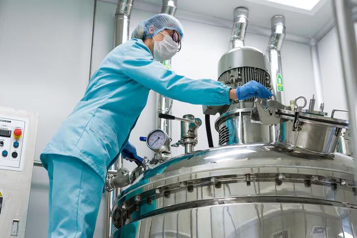 Industrial Chemical Manufacturers Guide With Chemical Production and Industry Insights