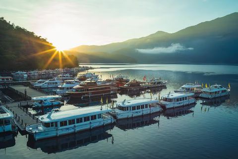 Explore Themed Study Abroad Experiences With Global Learning and Cultural Insights